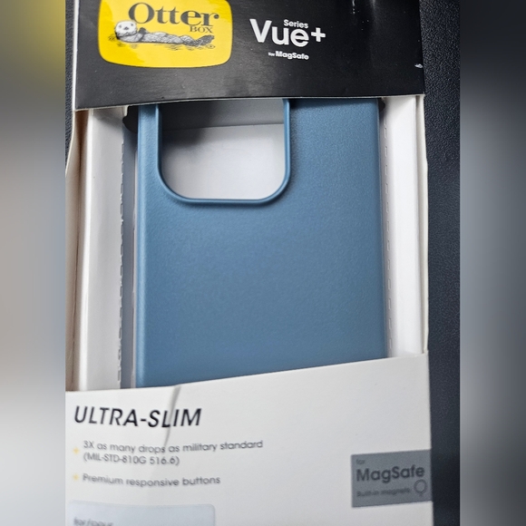 OtterBox Vue+ Series Case for MagSafe for Apple iPhone 15 Pro - Picture 3 of 3